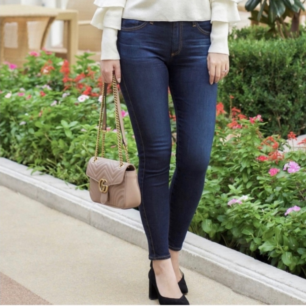 CAbi Bree Skinny Jeans in Dark Blue Wash